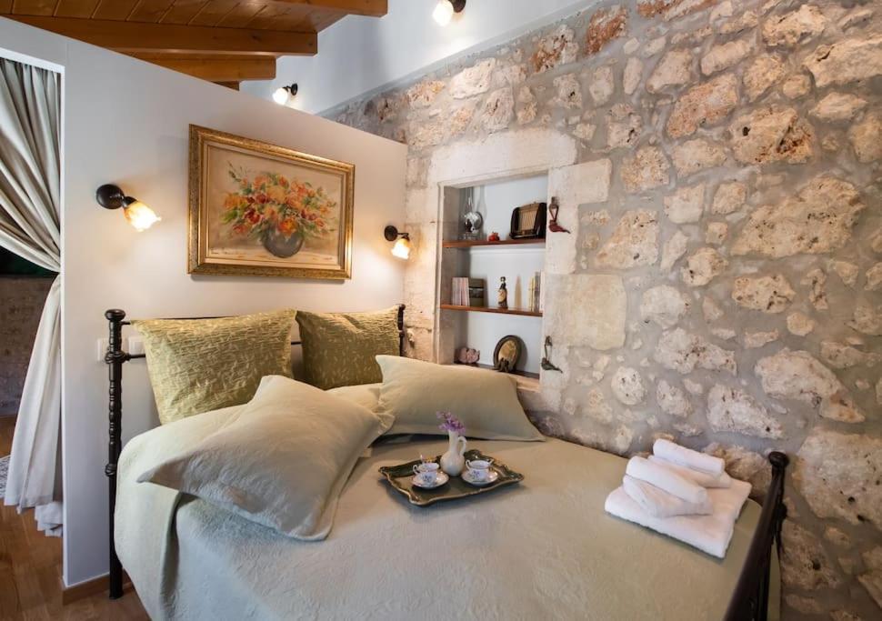 Вилла La Casa Di Bella A Tradional Stone House With Barbecue Karia  Экстерьер фото